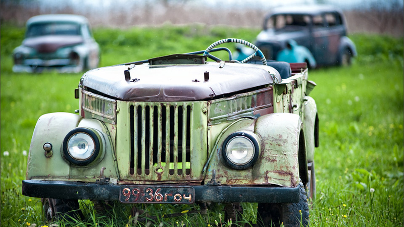 Illustration for article titled Amazing pictures of an outdoor Russian car museum